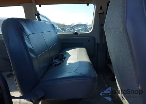 2003 Ford E-150 Chateau/Xl/Xlt from USA, damaged, VIN 1FMRE11L73HB27188